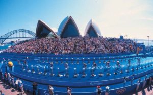 Conrad-Stoltz-Caveman-XTERRA-Asia-Pacific-Champs-Australia-Sydney-Olympics-Triathlon-2000-Opera-house