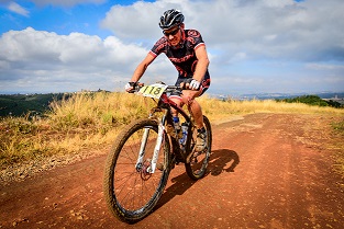 Jan Withaar overcame the mud and slippery conditions en route to victory in the men's 30-34 race of the Rainbow Challenge in Pietermaritzburg. Photo: Darren Goddard / Gameplan Media