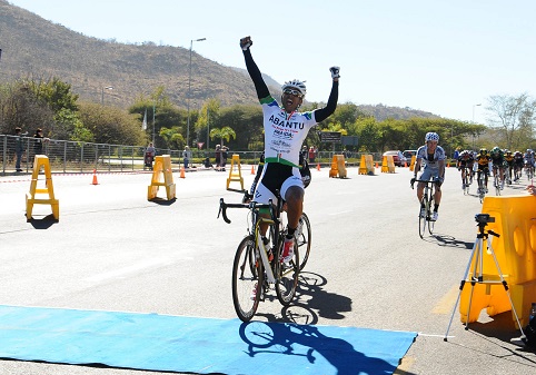Team Abantu's Nolan Hoffman will be aiming to retain his title at the Powerade Bestmed Lost City Cycle Festival in the North-West Province on Saturday. Photo: Jetline Action Photo