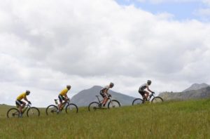 SCOTT Factory Racing's Matthys Beukes and Philip Buys at the Bridge Cape Pioneer, with Tim Bohne and Simon Stiebjahn (Team Bulls) right on their wheel. Photo credit: Zoon Cronje/Nikon/Xtremedia