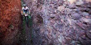 Robyn de Groot skilfully navigating the rocky single track - Photo Credit: ZC Marketing Consulting 