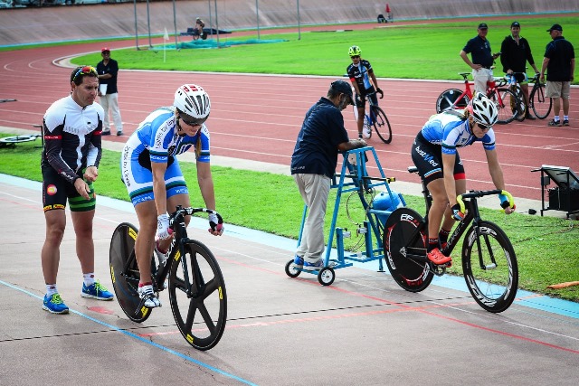 Maroesjka Matthee (Team Bestmed ASg) and Bernette Beyers (Team Energas) in action during the Elite Women Team Sprint on day four of the 2016 SA Track Champs at the Westbourne Oval in Port Elizabeth on March 31. Photo: Darren Goddard