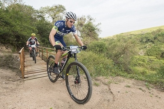 TIB Insurance's Andrew Hill charges to victory during his debut appearance at the Scottburgh MTB Race. Photo: Anthony Grote