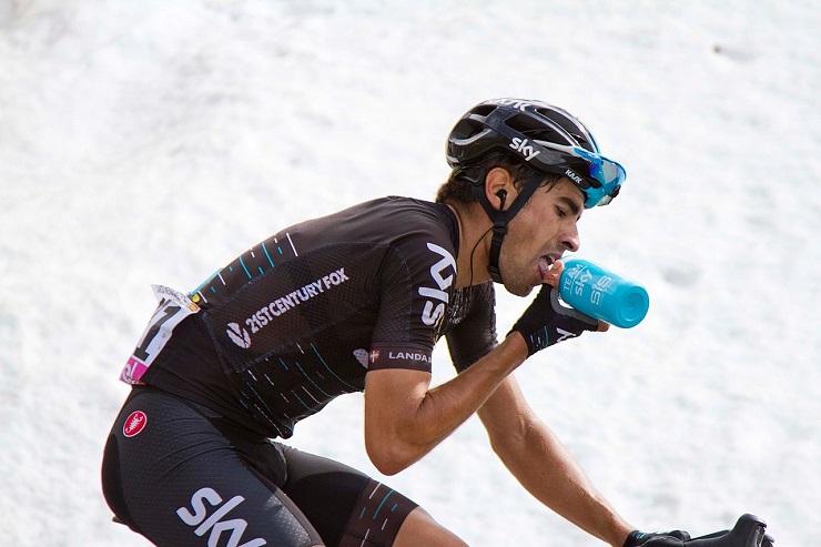Team Sky's Mikel Landa won the opening  stage of the Vuelta a Burgos.