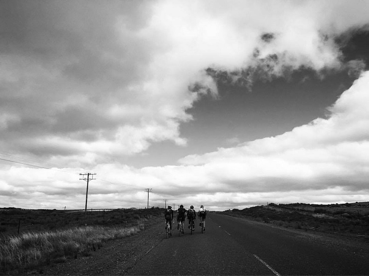Tour of Ara riders on their way to the finish of the stage.