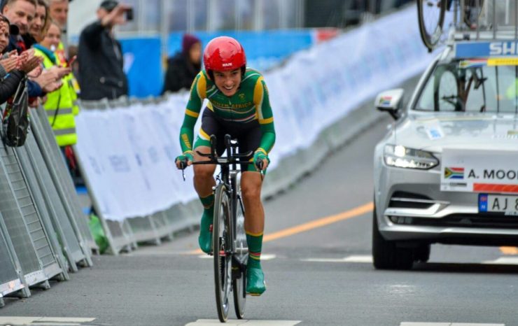 Ashleigh Moolman-Pasio in action