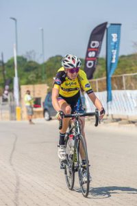 Yolandi du Toit in the yellow jersey