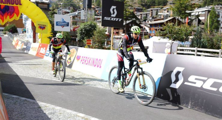 Konny Looser and Oliver Zurbrügg in action
