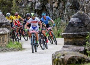 Men's teams in action at Cape Pioneer Trek