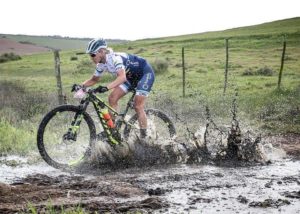 Robyn de Grot makes a splash