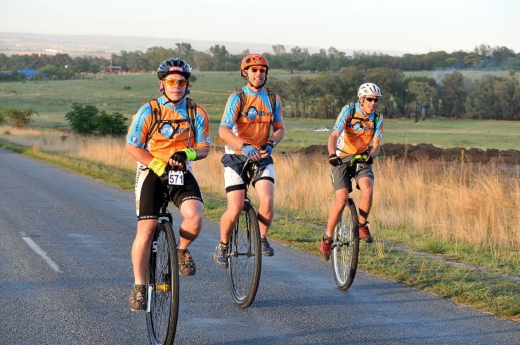 AuSOMEtism riders in action