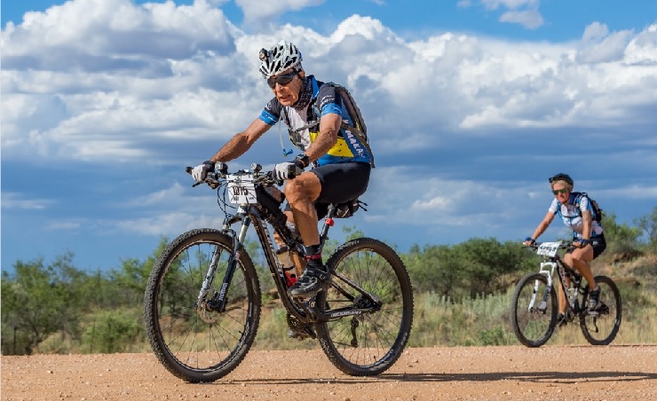 79-year-old Bill Jooste will aim to break the 24-hour milestone at the gruelling Desert Dash this weekend. Photo: Supplied.