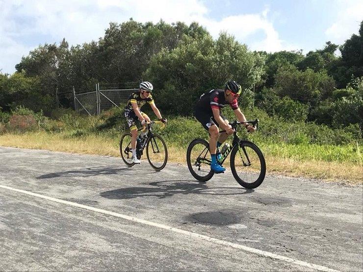 Steven Shirley leading the way ahead of Clinton Barrow at the Steak Race on Saturday. Photo: Supplied