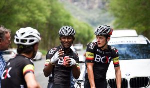 Clint Hendricks chats to teammates at Mpumalanga Tour