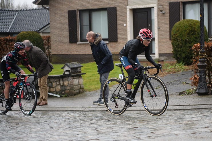 South Africa's Asleigh Moolman-Pasio (right) finished fourth in the Tour of Flanders in Belgium today. Photo: Velofocus