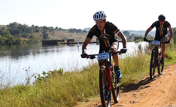 Men's overall team winners Andrew Stockwell and Bryce Munro pictured in action during the Cradle Traverse. Photo: Sage Lee Voges/ZC Marketing Consulting