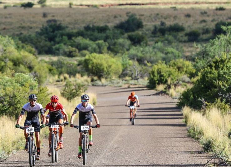 Henry Liebenberg and Matthew Keyser (front) won the Trek 2 Teebus title when the three-day race finished today. Photo: Oakpics