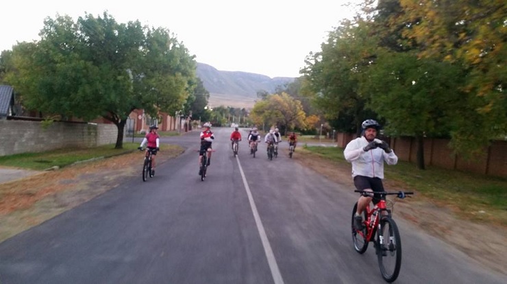 Pieter Korkie and Christina Olivier won the 60km feature of the Platberg MTB Challenge today. Photo: Facebook/@platbergmtb