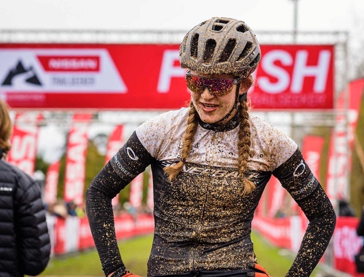 The 17-year-old Tiffany Keep retained her national jersey at the cross-country marathon championships 