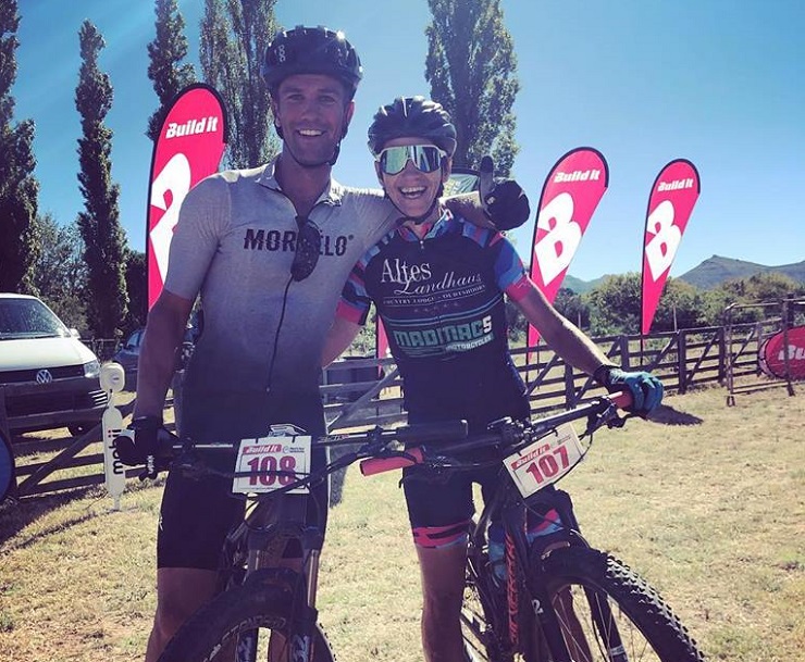 Neill Ungerer and Yolande de Villiers won the mixed team's race on stage one of the Trek2Teebus