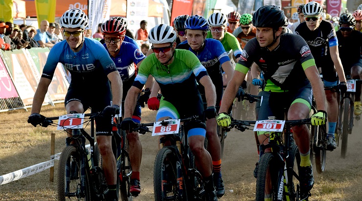 Stuart Marais (right) beat Andrew Hill and Tyronne White into second and third at the Baynesfield MTB race