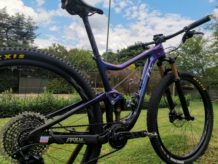 Sarah Hill's Liv Pique 29er Advanced Pro 0 mountain bike.