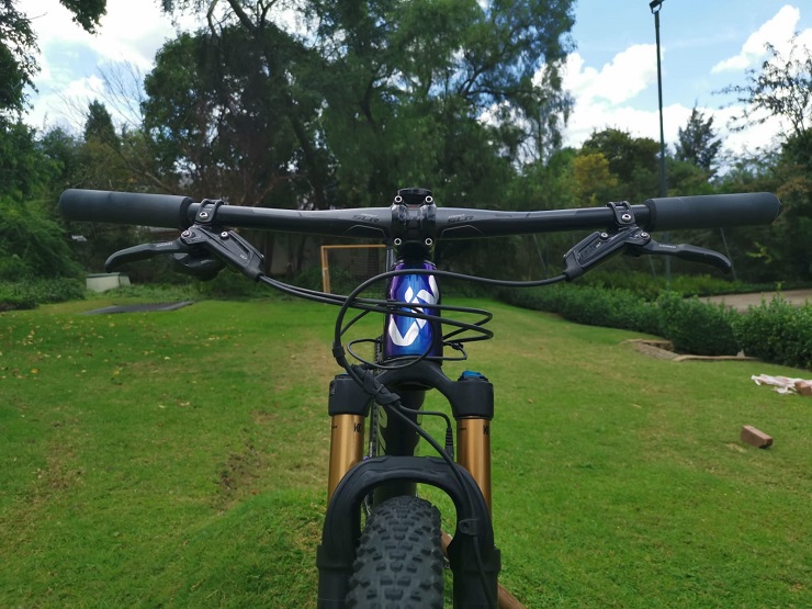 A close-up of Sarah Hill's Liv Pique 29er Advanced Pro 0 mountain bike.